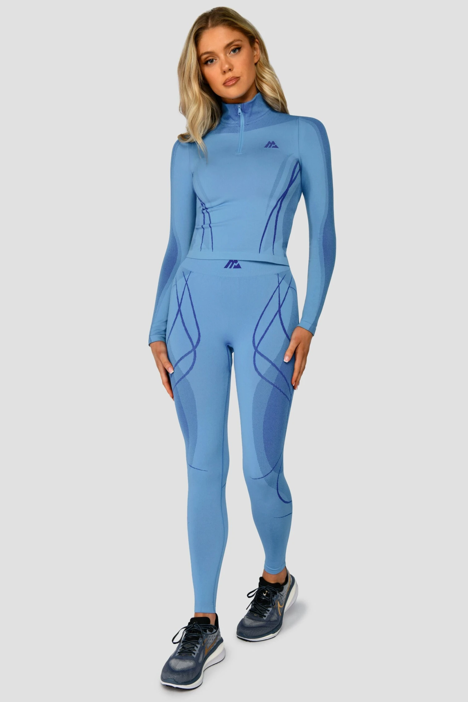 Contour Seamless 1/4 Zip - Powder Blue/Egyptian Blue 5 Contour Seamless 1/4 Zip - Powder Blue/Egyptian Blue - Image 3