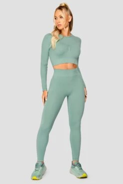 Evolve Seamless Crop - Jade -Montirex EVOLVECORESEAMLESSLSCROP Jade front