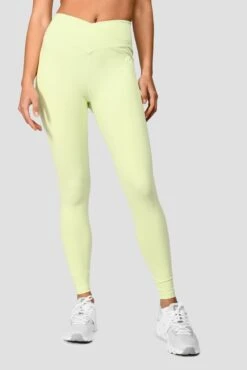 Elevate Legging - Honeydew Green 11 Elevate Legging - Honeydew Green -Montirex Elevate Legging Honeydew Green front