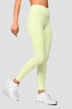 Elevate Legging - Honeydew Green 13 Elevate Legging - Honeydew Green -Montirex Elevate Legging Honeydew Green other side