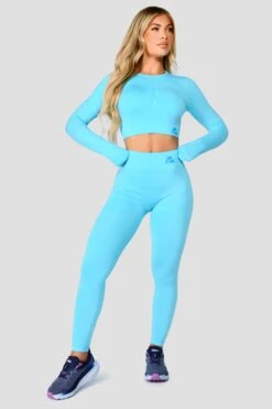 Evolve Seamless Crop - Neon Sky -Montirex EvolveCoreSeamlessLsCrop NeonSky front
