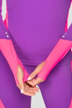 Power Panelled 1/4 Zip - Electric Purple/Pink 13 Power Panelled 1/4 Zip - Electric Purple/Pink -Montirex POWERPANELLED1 4ZIP ElectricPurple Pink sleevedetail