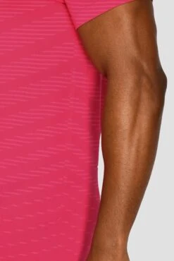 Speed Seamless T-Shirt - Hibiscus/Neon Pink -Montirex SPEED SEAMLESS HIBISCUS NEON PINK seamless detail2