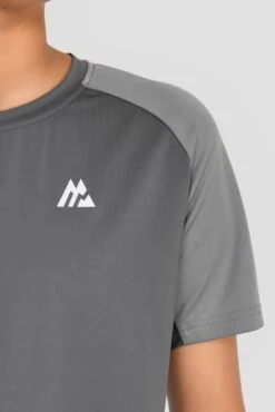 Junior Sprint T-Shirt - Cement Grey/Platinum Grey -Montirex SPRINT TEE CEMENT GREY PLATINUM GREY logo detail