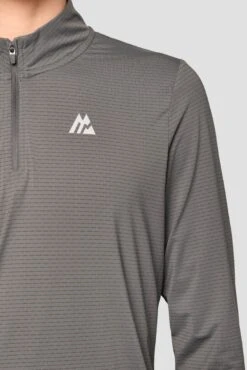 Junior Speed 1/4 Zip - Cement Grey -Montirex Speed1 4Zip CementGrey LogoDetail