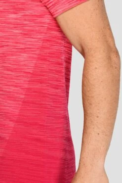 Trail Seamless T-Shirt - Hibiscus/Rouge 12 Trail Seamless T-Shirt - Hibiscus/Rouge -Montirex TRAIL SEAMLESS TEE HIBISCUS ROUGE seamless detail