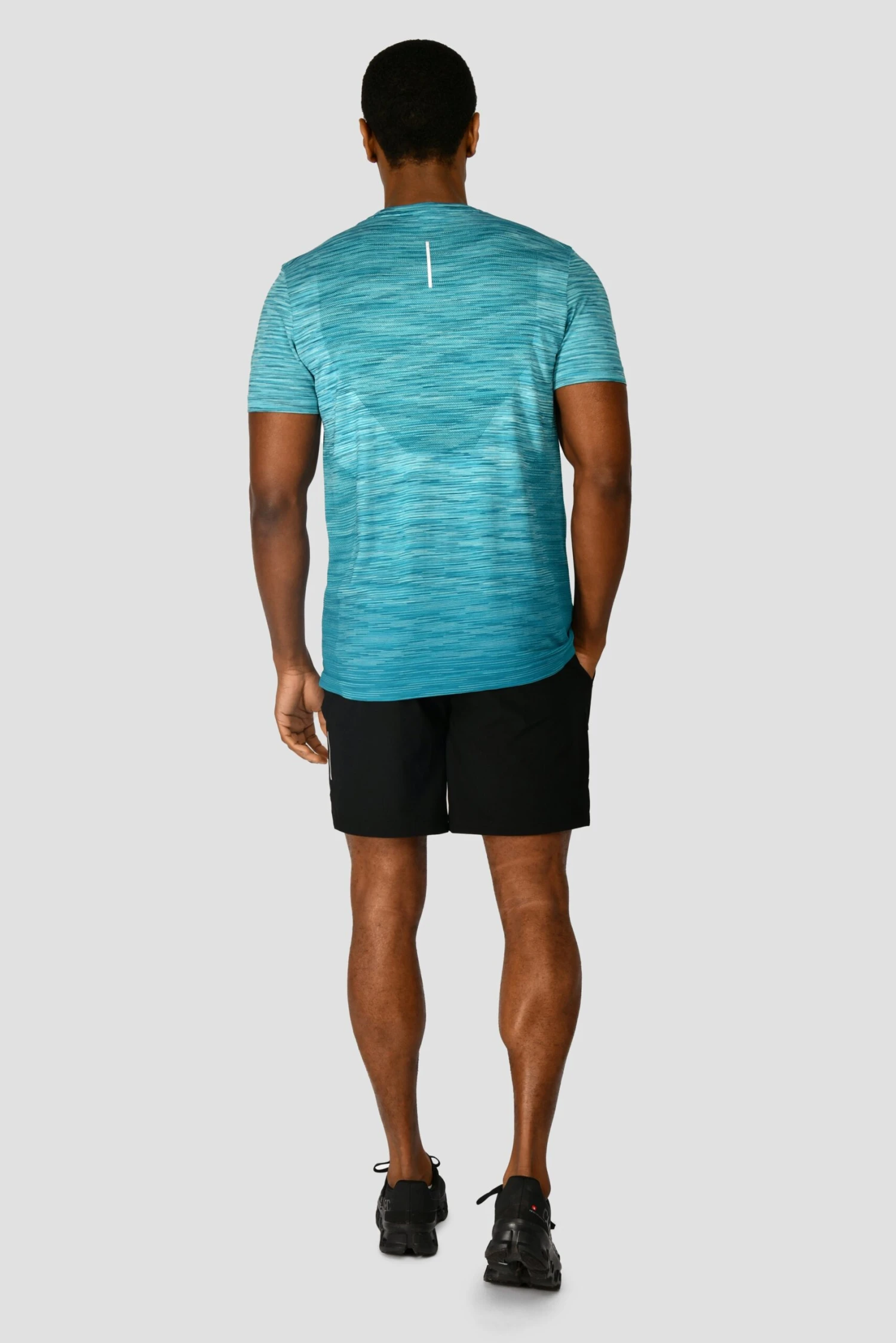 Trail Seamless T-Shirt - Neon Blue/Maya Blue 6 Trail Seamless T-Shirt - Neon Blue/Maya Blue - Image 4