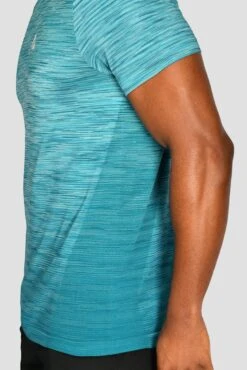 Trail Seamless T-Shirt - Neon Blue/Maya Blue 13 Trail Seamless T-Shirt - Neon Blue/Maya Blue -Montirex TRAIL SEAMLESS TEE NEON BLUE MAYA BLUE Seamless detail